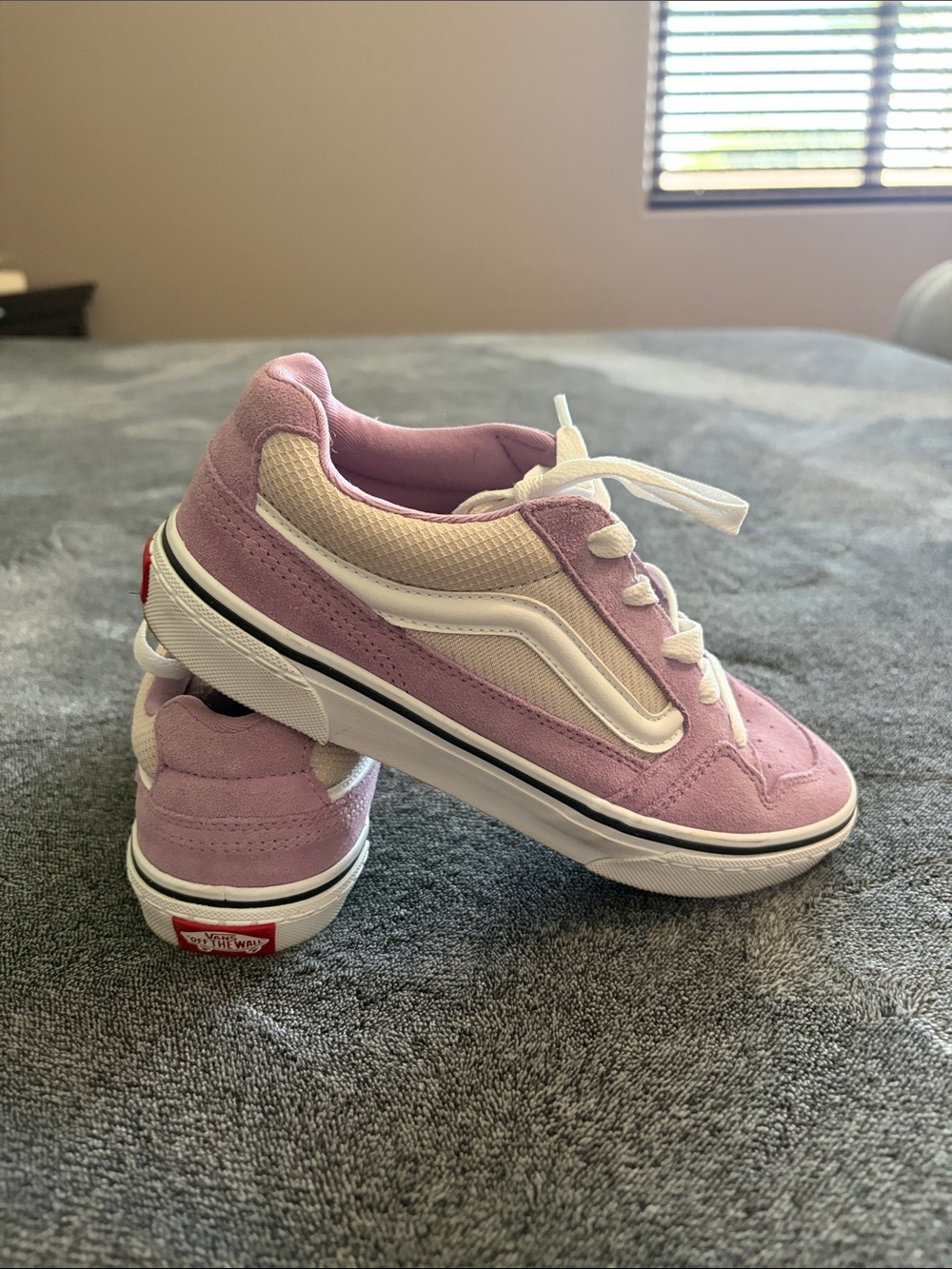 Vans Kids Old Skool Sneakers - Caldrone Suede Mesh Sneaker- Lavender and White